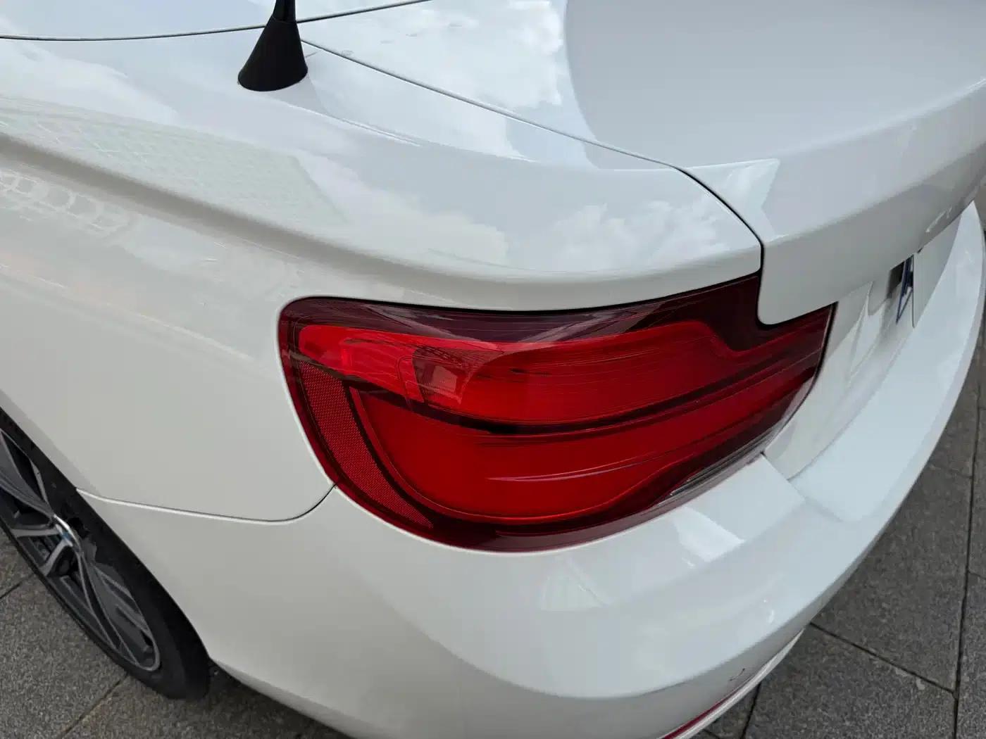 2018 BMW 2 Series Imported 220i Convertible Coupe with Sport Design Package — миниатюра 30