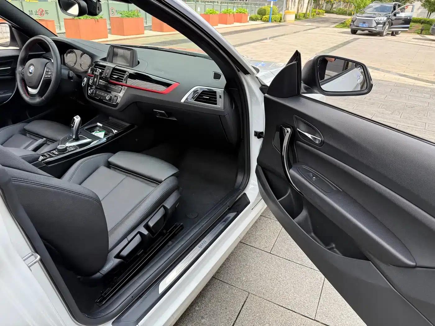 2018 BMW 2 Series Imported 220i Convertible Coupe with Sport Design Package — миниатюра 35