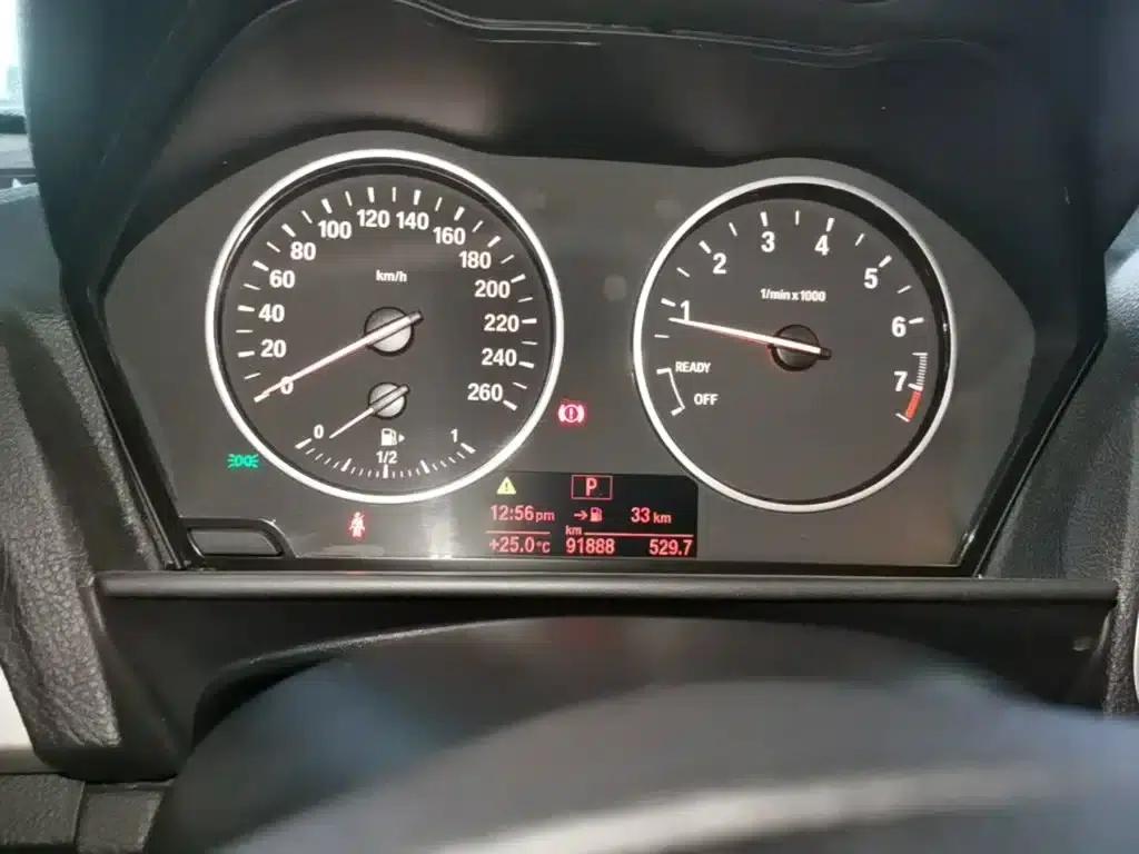 BMW 2 Series (Imported) 2014 220i Leading Edition — миниатюра 12