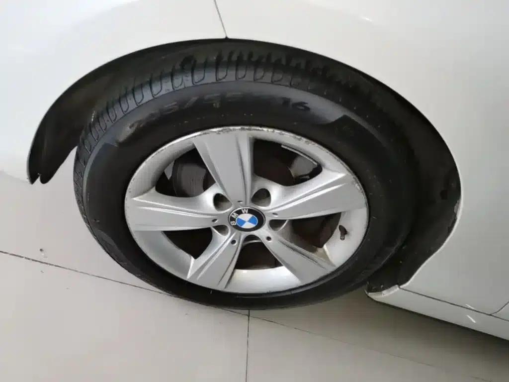 BMW 2 Series (Imported) 2014 220i Leading Edition — миниатюра 23