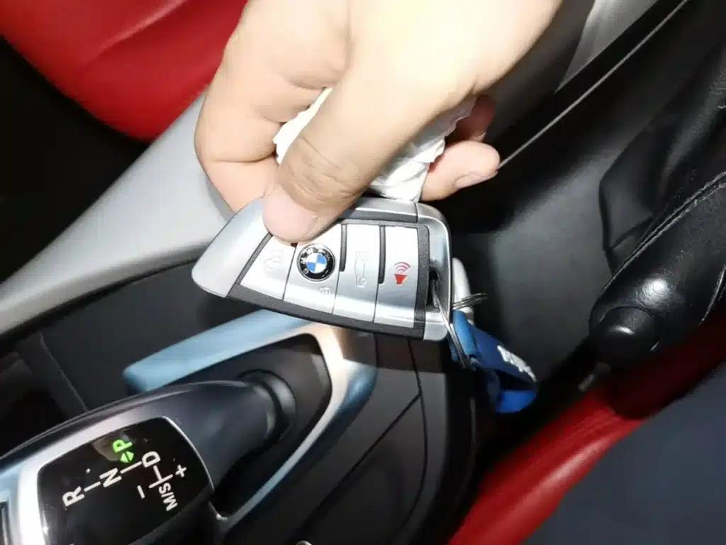 BMW 2 Series (Imported) 2014 220i Leading Edition — миниатюра 9