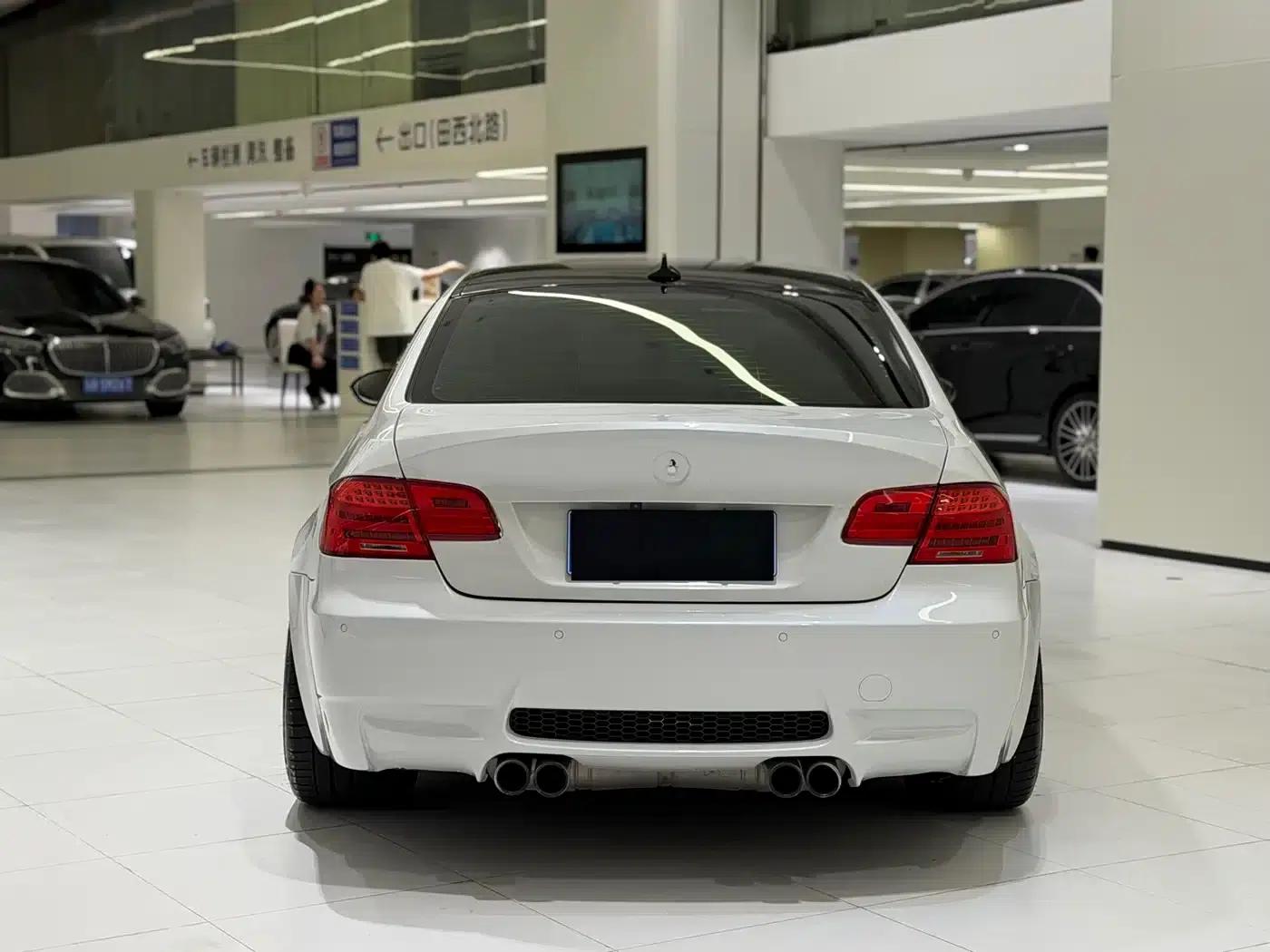 2011 BMW M3 Coupe Matte Finish — миниатюра 4