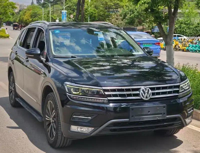 Tiguan L 2018 380TSI Automatic 4WD Luxury Edition — миниатюра 3