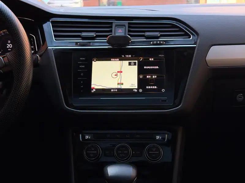 Tiguan L 2021 330TSI Automatic 2WD Comfort Edition — миниатюра 10