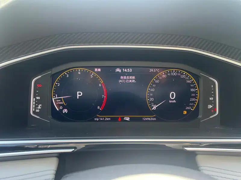 Tiguan L 2022 330TSI Automatic 2WD R-Line Premium Edition — миниатюра 16