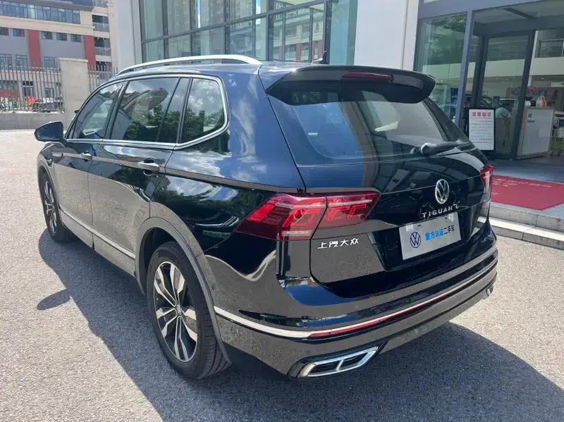 Tiguan L 2022 330TSI Automatic 2WD R-Line Premium Edition — миниатюра 4