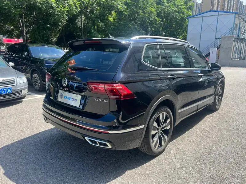 Tiguan L 2022 330TSI Automatic 2WD R-Line Premium Edition — миниатюра 6