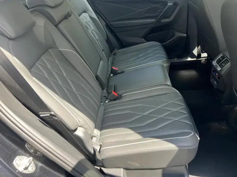 Tiguan L 2022 330TSI Automatic 2WD R-Line Premium Edition — миниатюра 10