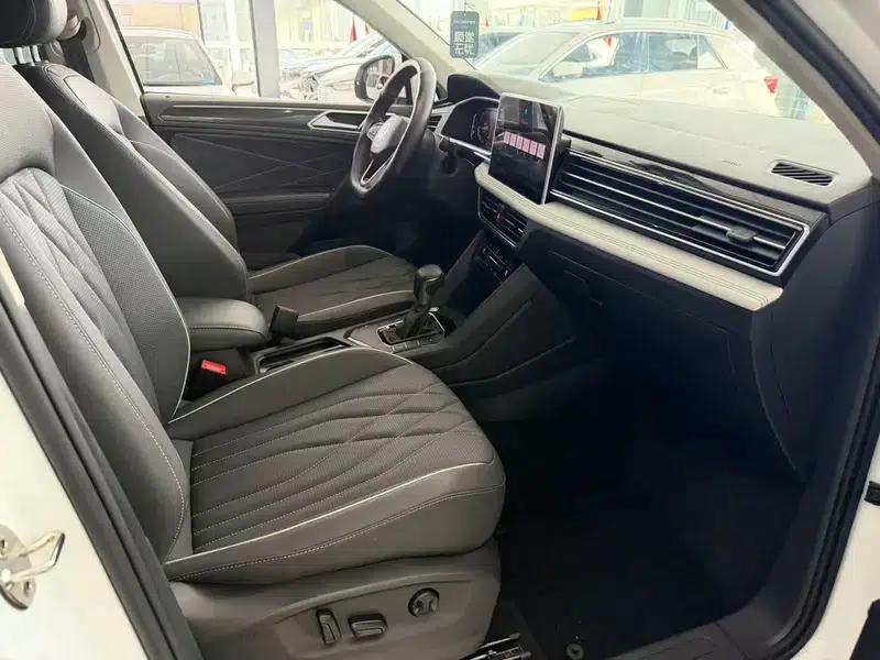 Tiguan L 2023 280TSI Trendy Limited Edition — миниатюра 7