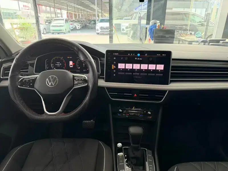 Tiguan L 2023 280TSI Trendy Limited Edition — миниатюра 10