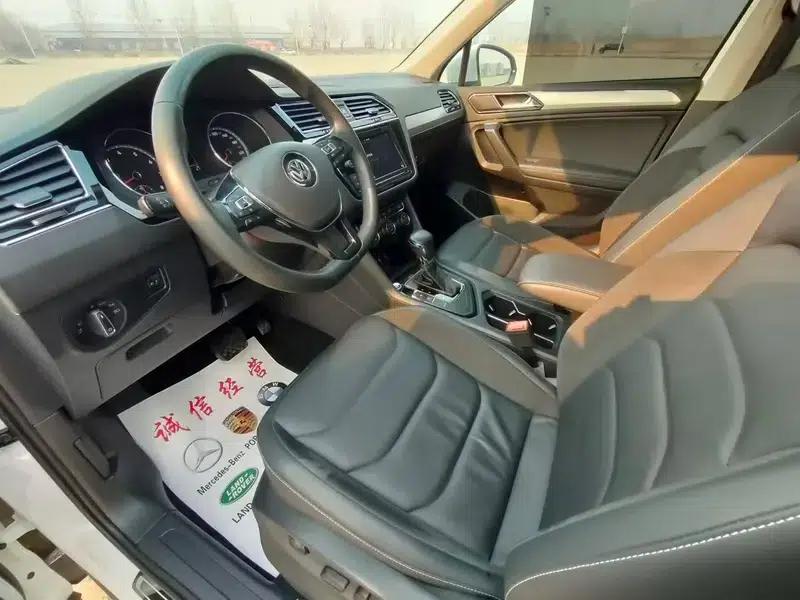 Tiguan L 2019 330TSI Automatic 2WD Panoramic Comfort Edition (National V Emission Standard) — миниатюра 8