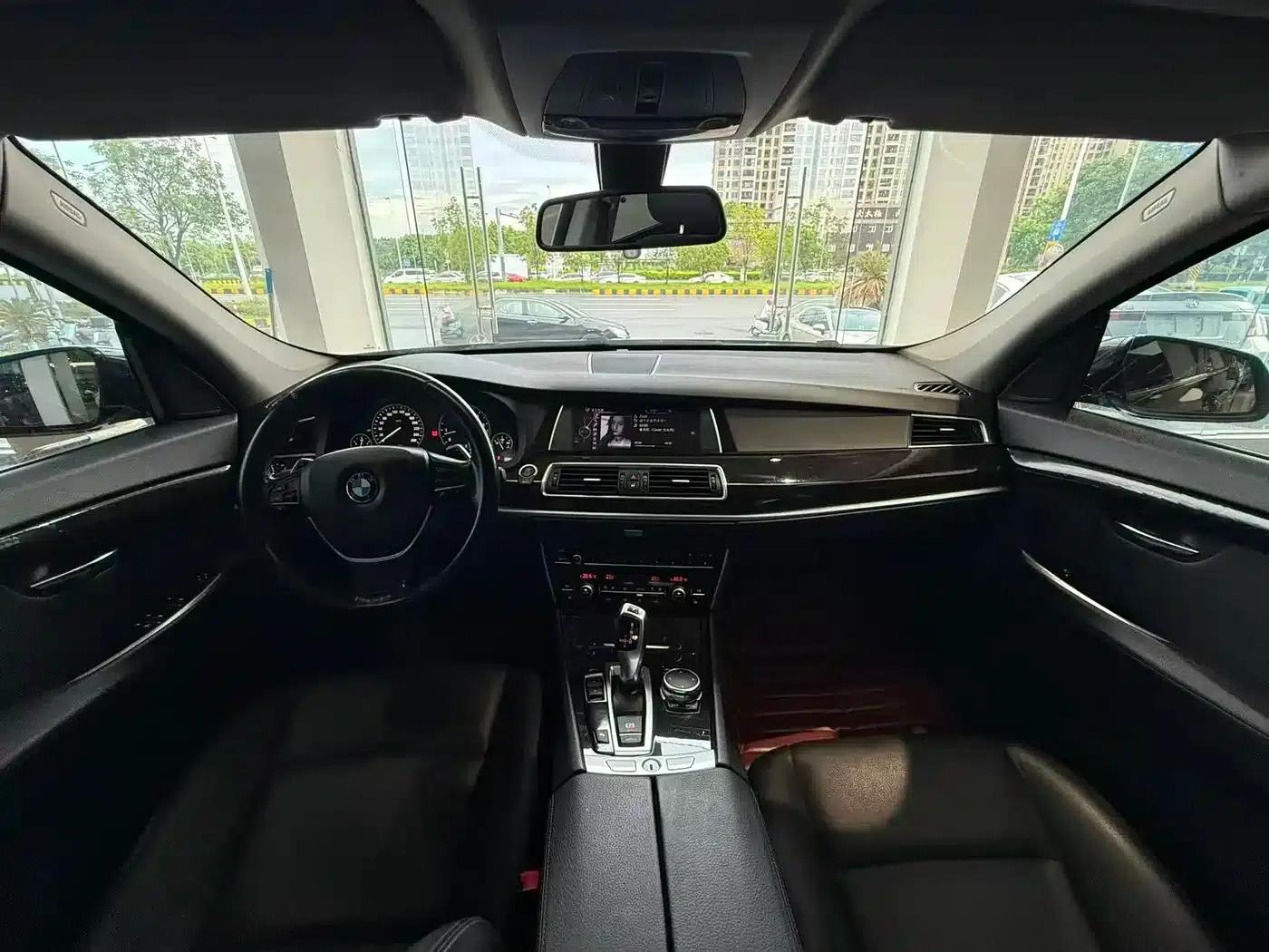 BMW 5 Series GT 2014 535i Leading Edition — миниатюра 5