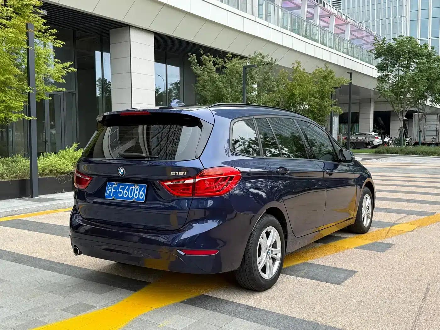 2015 BMW 2 Series Gran Tourer 218i Leading Edition — миниатюра 12