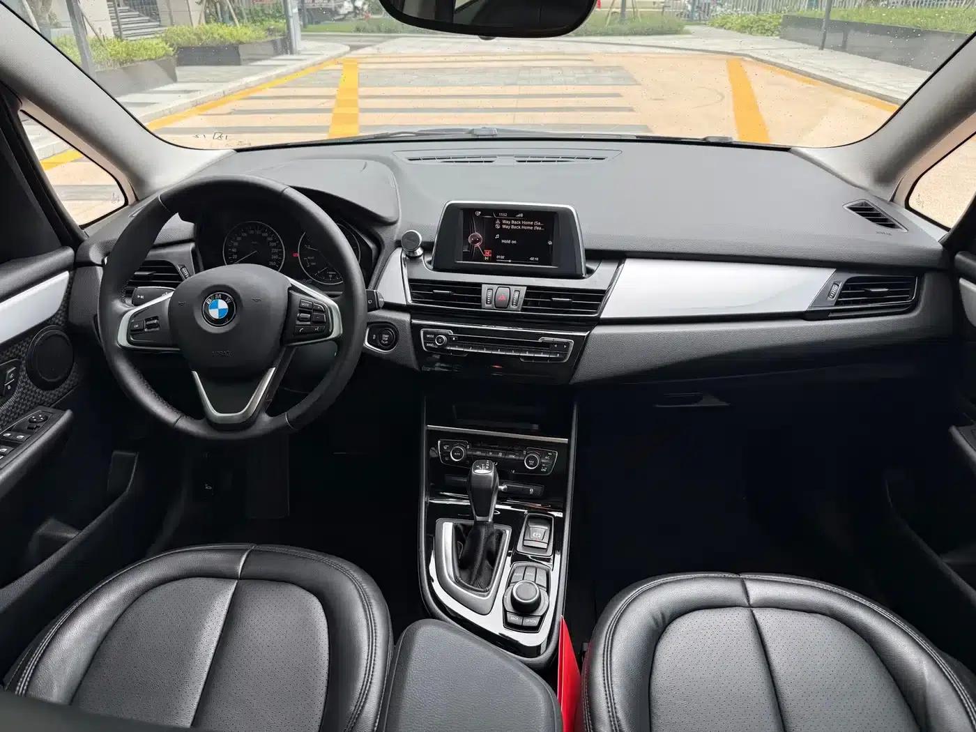 2015 BMW 2 Series Gran Tourer 218i Leading Edition — миниатюра 7