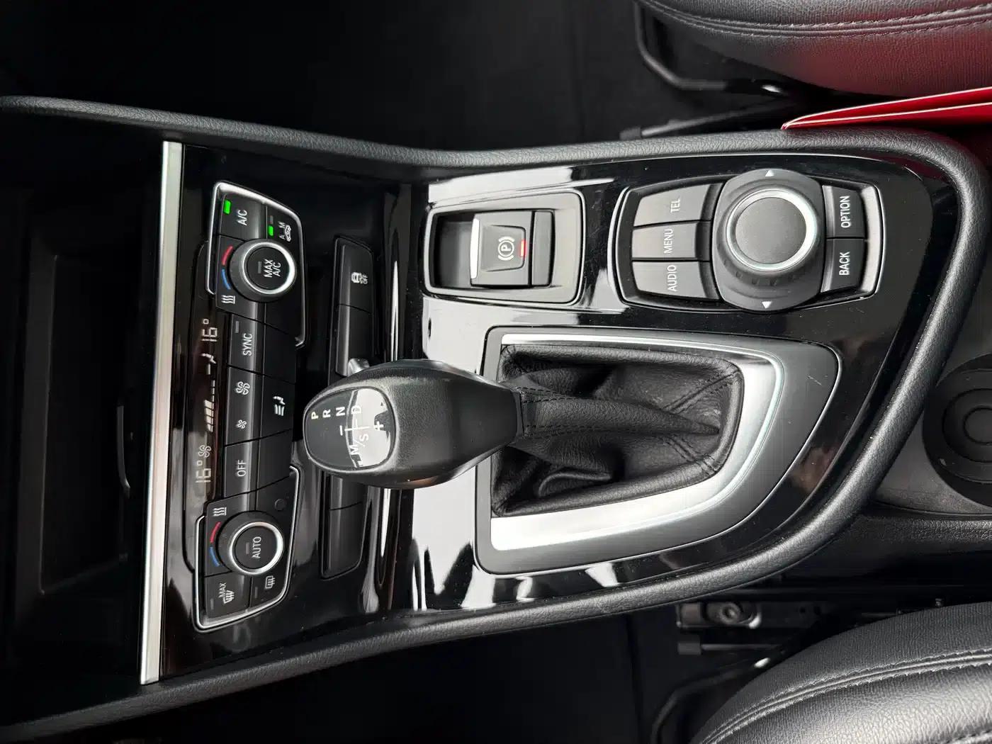 2015 BMW 2 Series Gran Tourer 218i Leading Edition — миниатюра 8