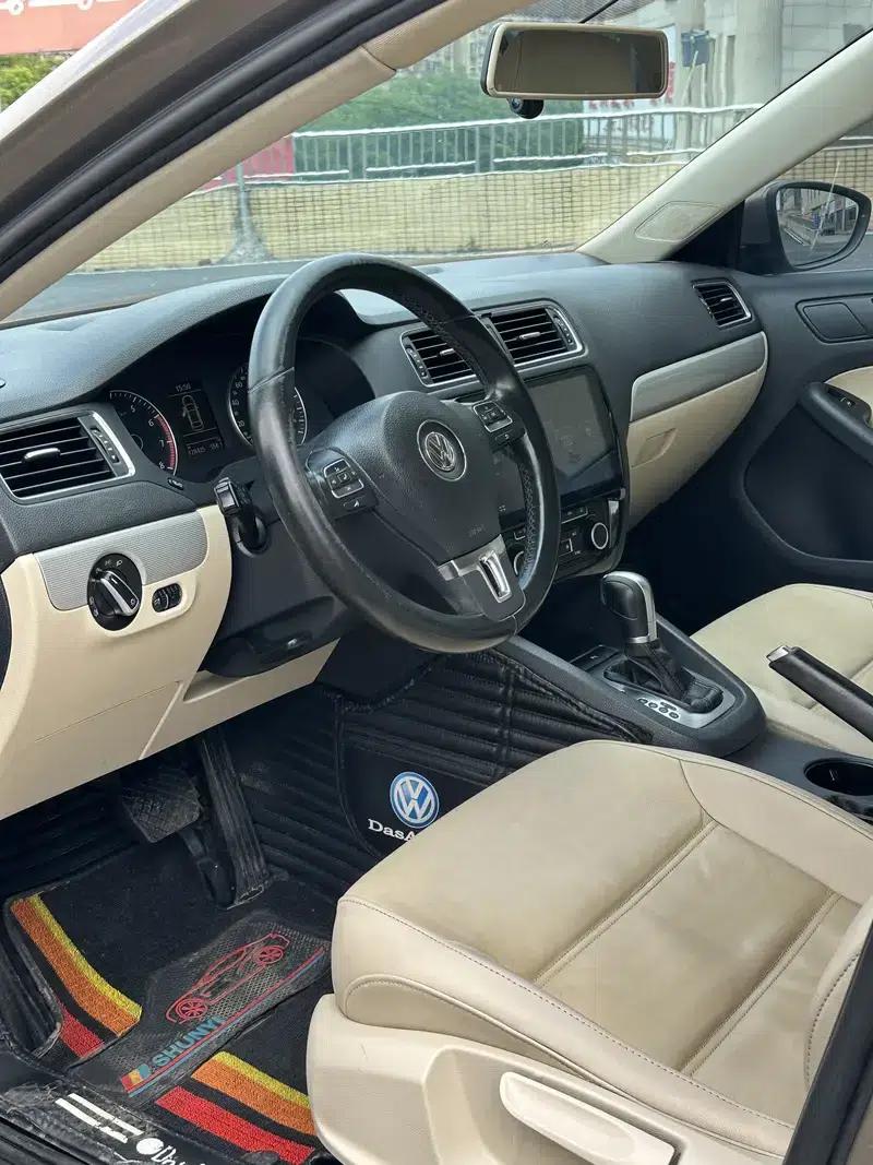 2012 Volkswagen Sagitar 1.4TSI Automatic Luxury — миниатюра 7