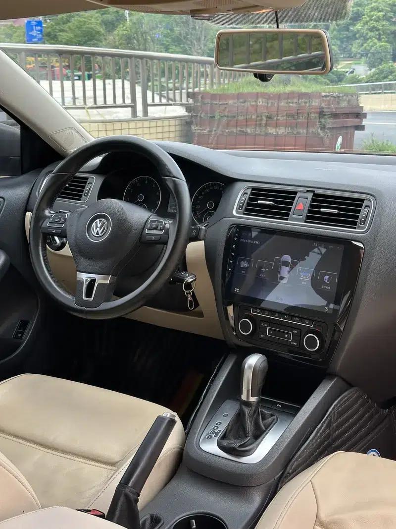 2012 Volkswagen Sagitar 1.4TSI Automatic Luxury — миниатюра 8