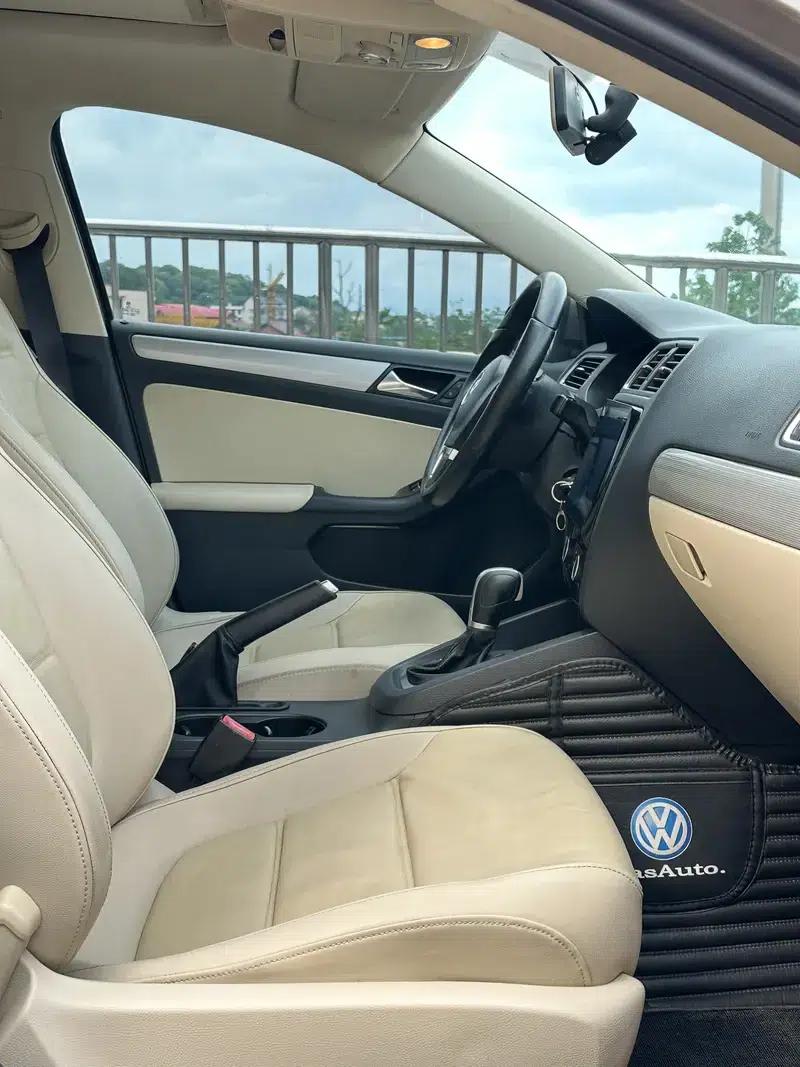 2012 Volkswagen Sagitar 1.4TSI Automatic Luxury — миниатюра 10