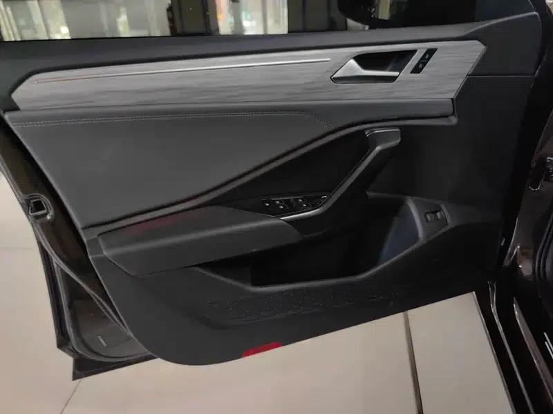 2024 Volkswagen Sagitar 300TSI DSG Super Edition — миниатюра 7