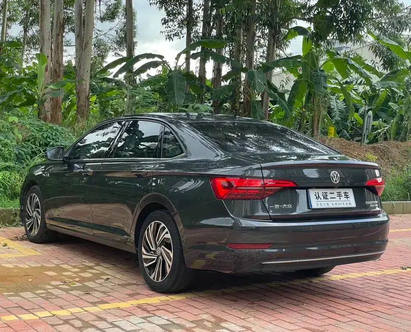 2021 Volkswagen Sagitar 280TSI DSG Luxury Intelligent Edition — миниатюра 4