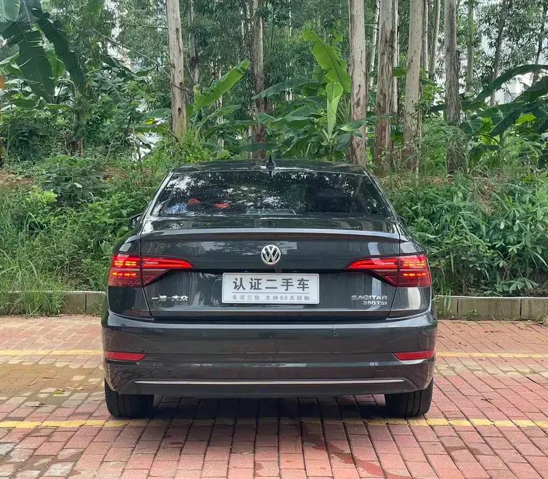 2021 Volkswagen Sagitar 280TSI DSG Luxury Intelligent Edition — миниатюра 5