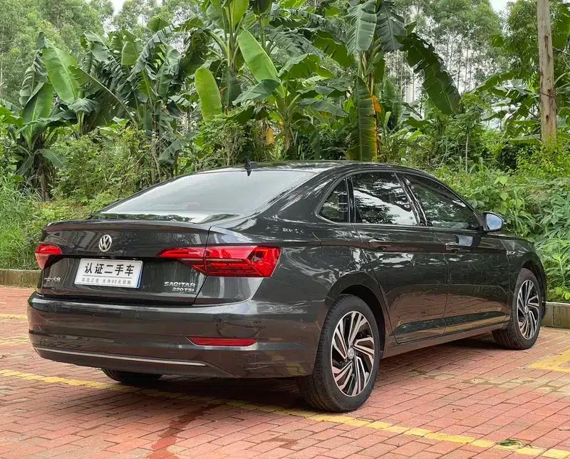 2021 Volkswagen Sagitar 280TSI DSG Luxury Intelligent Edition — миниатюра 6