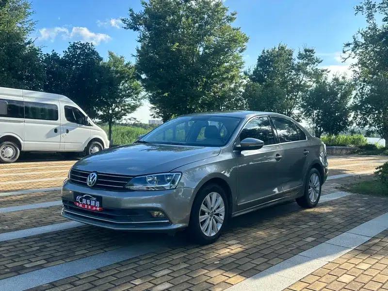 2015 Volkswagen Sagitar 1.6L Automatic Fashion Edition — миниатюра 1