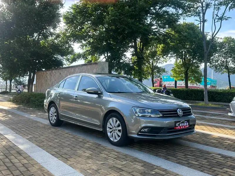 2015 Volkswagen Sagitar 1.6L Automatic Fashion Edition — миниатюра 3