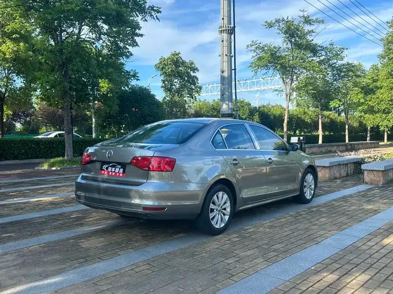 2015 Volkswagen Sagitar 1.6L Automatic Fashion Edition — миниатюра 6