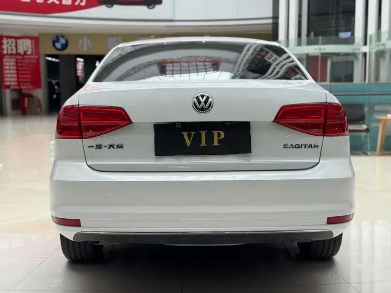 2017 Volkswagen Sagitar 1.6L Manual Comfort Edition — миниатюра 5
