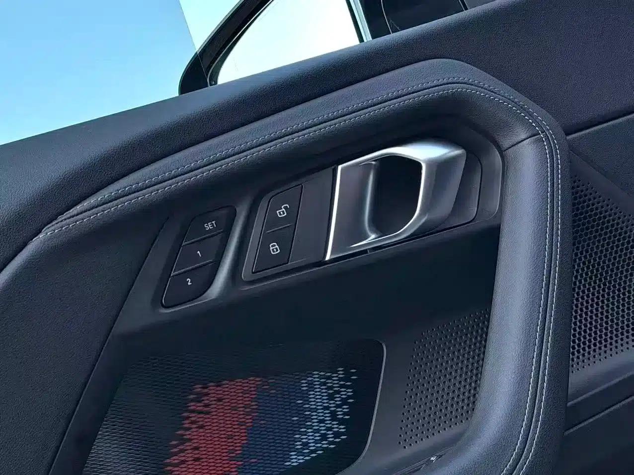 2024 BMW M2 — миниатюра 8