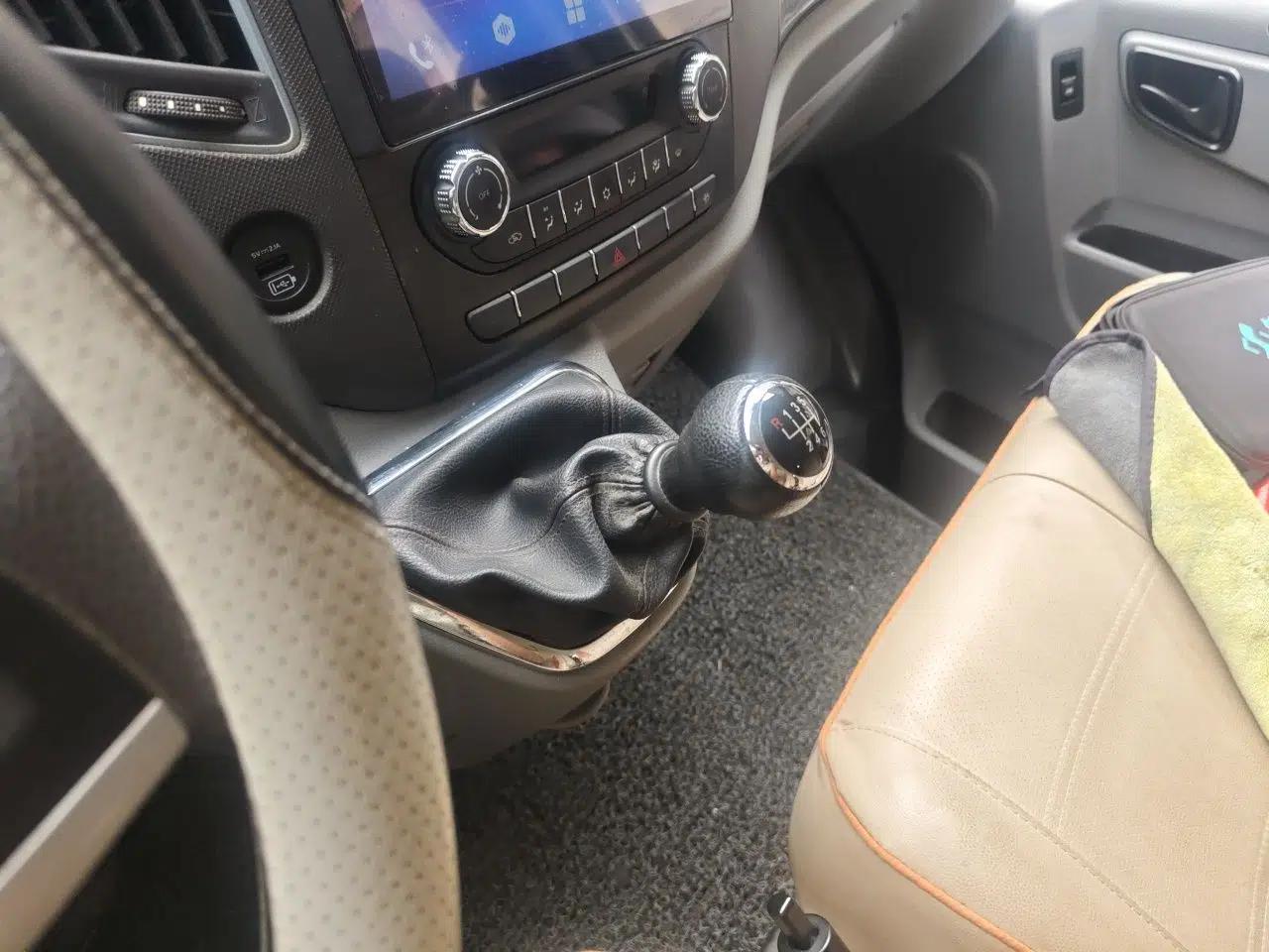 Foton Toano 2021 2.0T Manual Tongtu Extended-Wheelbase Mid-Roof 5/6/7-Seater 4F20TC3 — миниатюра 14