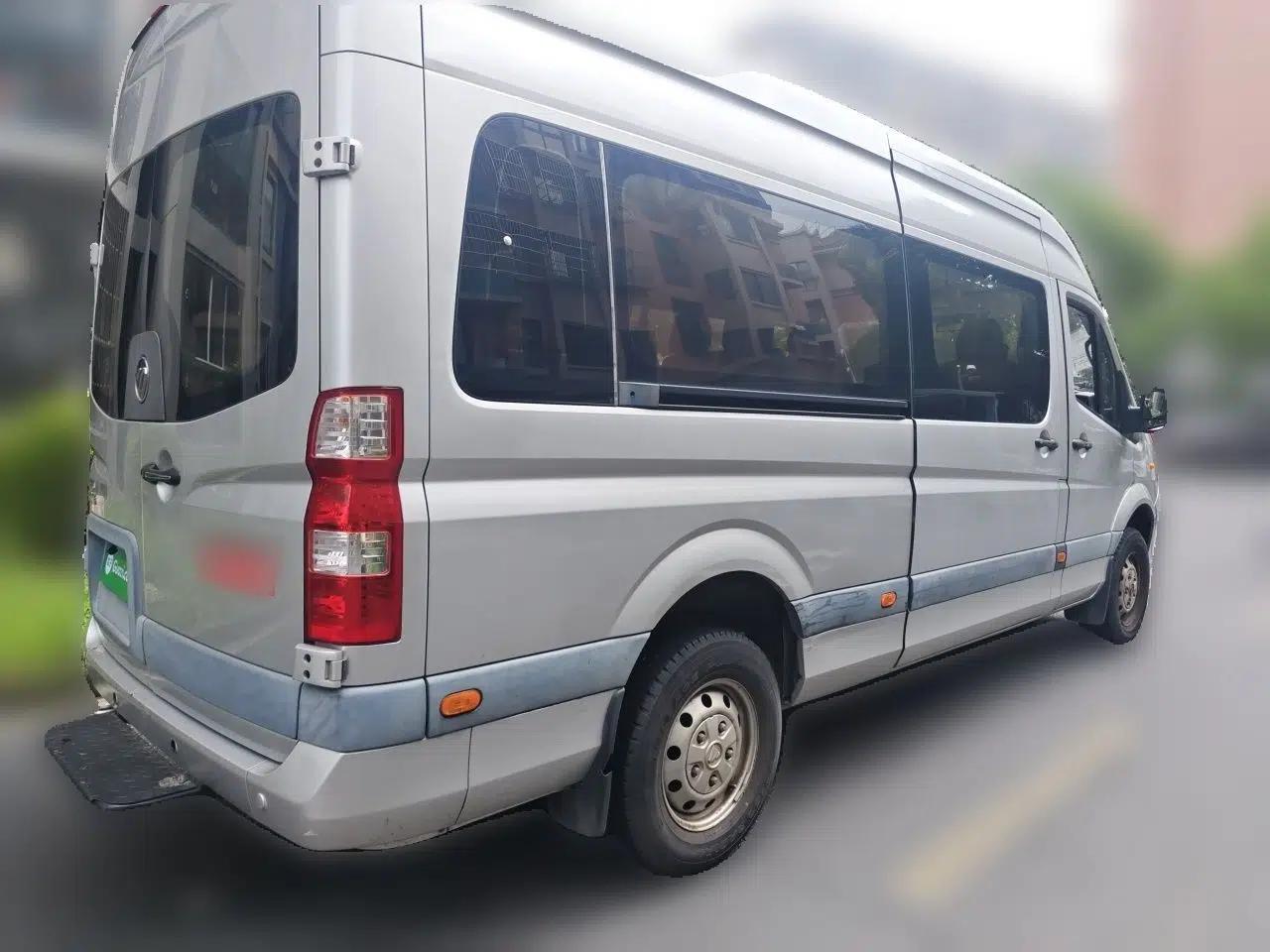 Foton Toano 2021 2.0T Manual Tongtu Extended-Wheelbase Mid-Roof 5/6/7-Seater 4F20TC3 — миниатюра 6