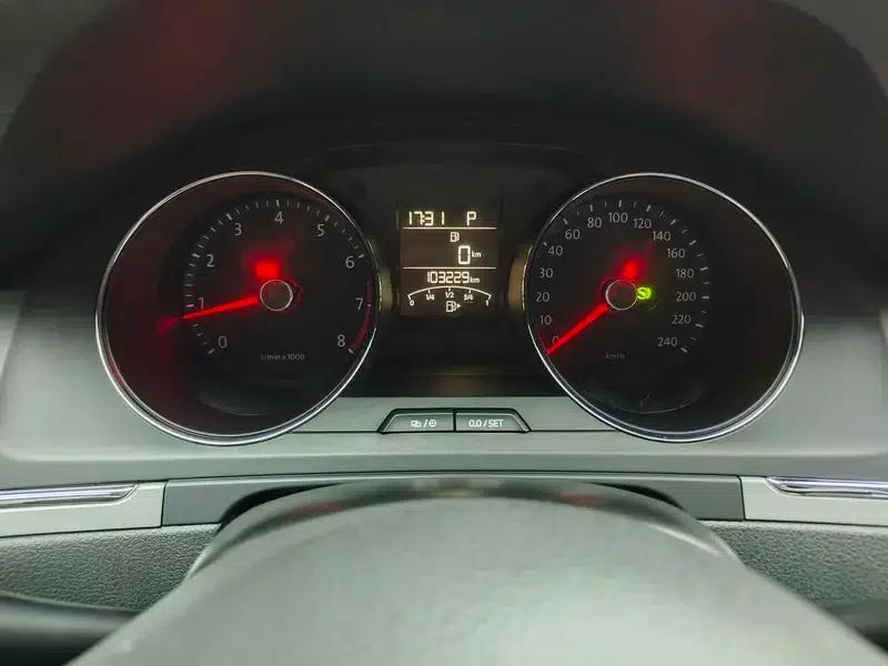 2013 Volkswagen Bora 1.6L Automatic Fashion Edition — миниатюра 26