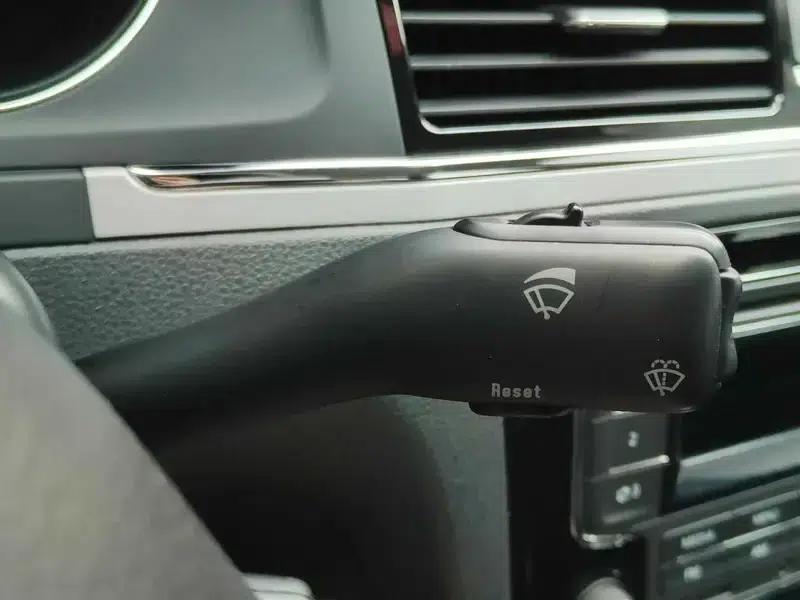 2013 Volkswagen Bora 1.6L Automatic Fashion Edition — миниатюра 31