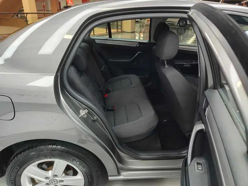 2013 Volkswagen Bora 1.6L Automatic Fashion Edition — миниатюра 33