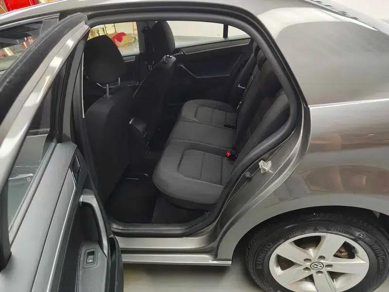 2013 Volkswagen Bora 1.6L Automatic Fashion Edition — миниатюра 39