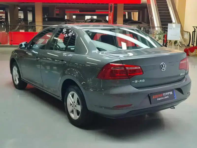 2013 Volkswagen Bora 1.6L Automatic Fashion Edition — миниатюра 5