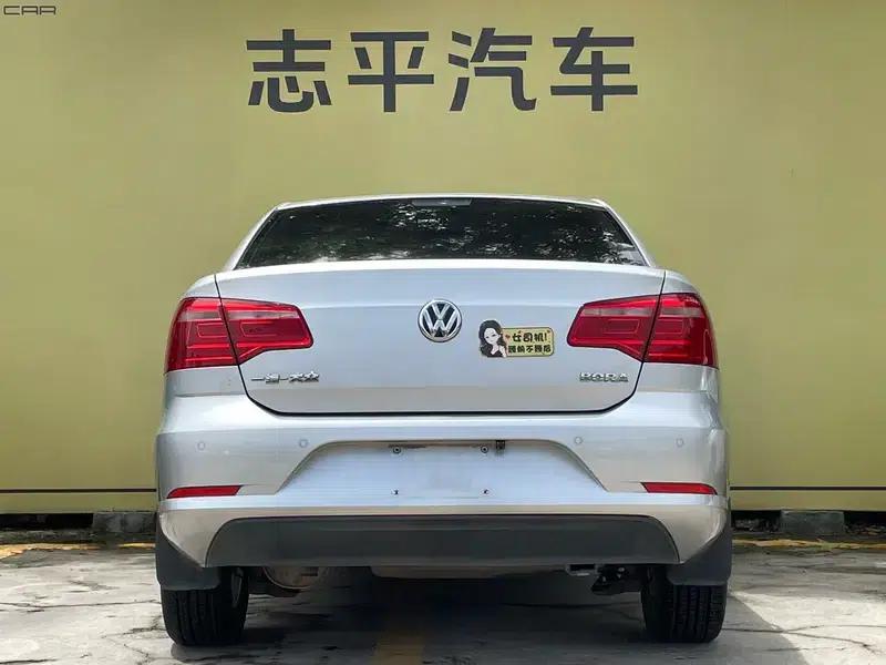 2015 Volkswagen Bora Value Edition 1.6L Automatic Comfort Model — миниатюра 5