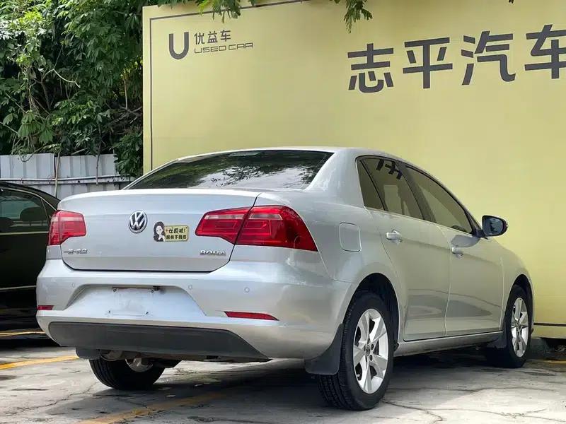 2015 Volkswagen Bora Value Edition 1.6L Automatic Comfort Model — миниатюра 6