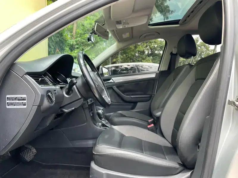 2015 Volkswagen Bora Value Edition 1.6L Automatic Comfort Model — миниатюра 8
