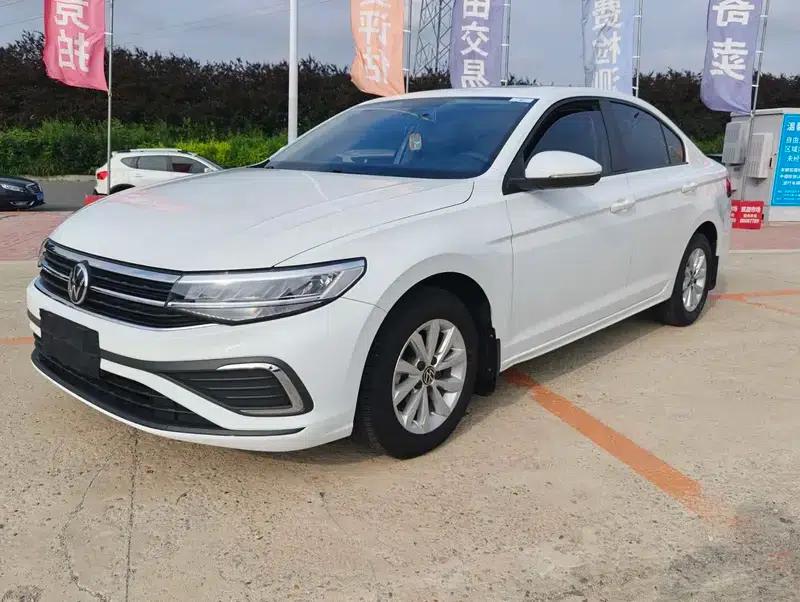 2023 Volkswagen Bora 1.5L Automatic Limited Edition — миниатюра 1
