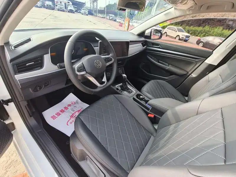 2023 Volkswagen Bora 1.5L Automatic Limited Edition — миниатюра 11