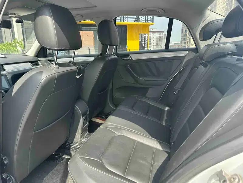 2013 Volkswagen Bora 1.6L Automatic Comfort Model — миниатюра 9