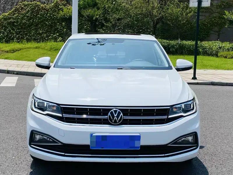 2021 Volkswagen Bora 1.5L Automatic 30th Anniversary Edition — миниатюра 2
