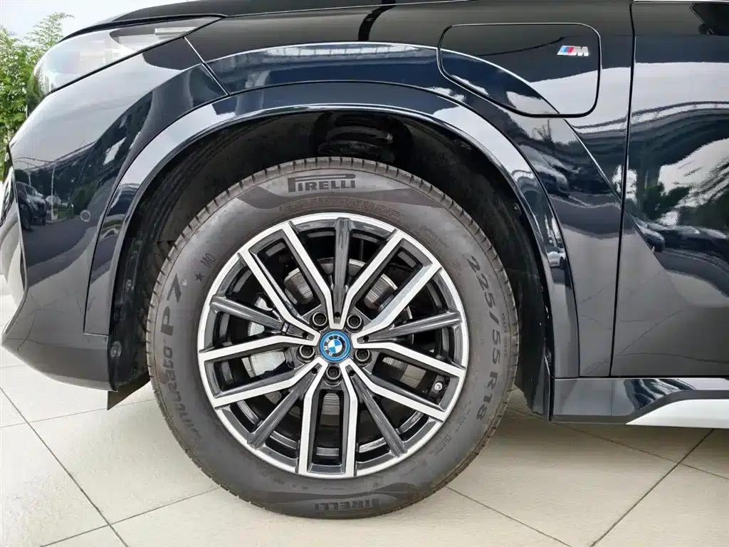 BMW iX1 2025 eDrive25L M Sport Package — миниатюра 16