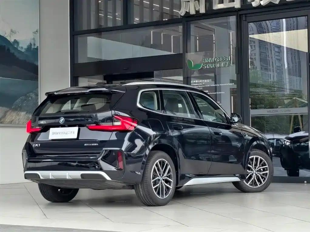 BMW iX1 2025 eDrive25L M Sport Package — миниатюра 4