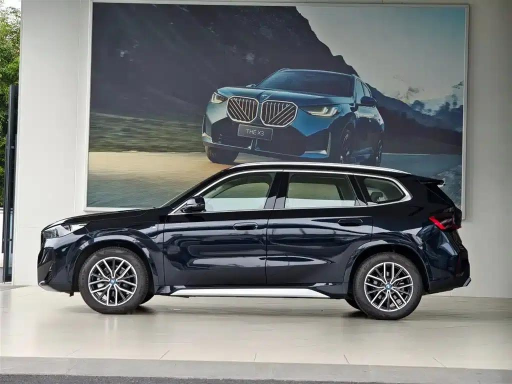 BMW iX1 2025 eDrive25L M Sport Package — миниатюра 5