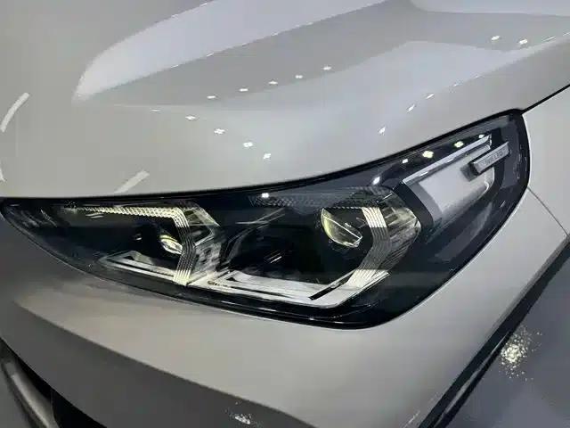 BMW iX1 2025 eDrive25L X Design Package — миниатюра 18