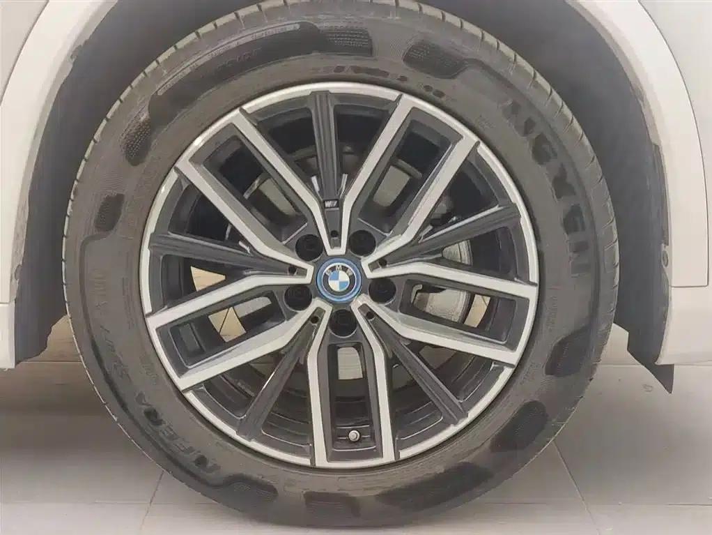 BMW iX1 2025 eDrive25L M Sport Package — миниатюра 18